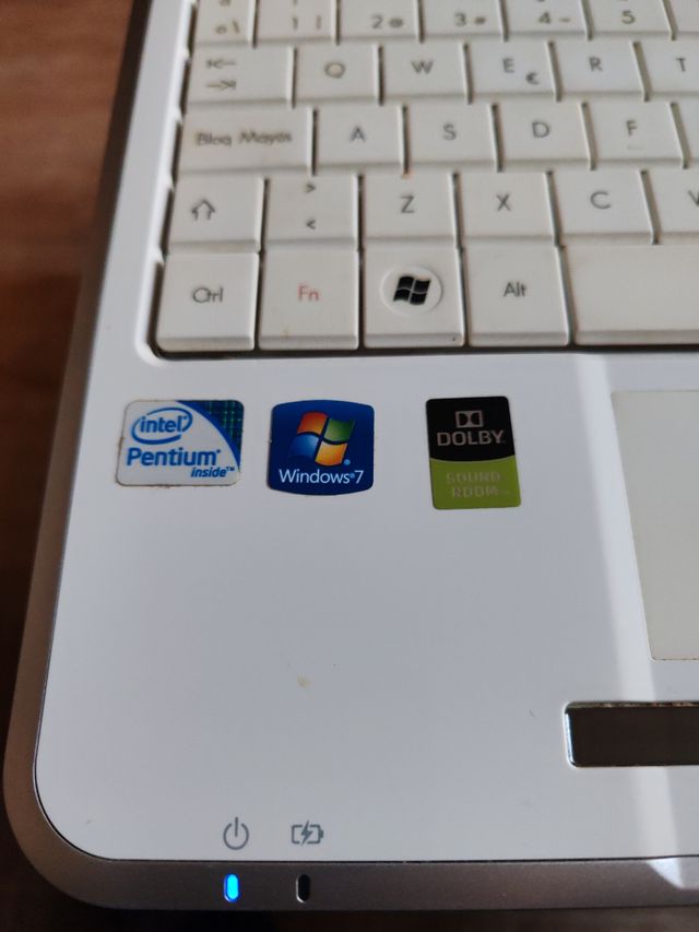 Portátil Packard Bell TJ66