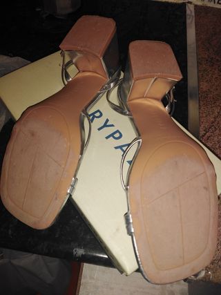 Sandalias plateadas 37