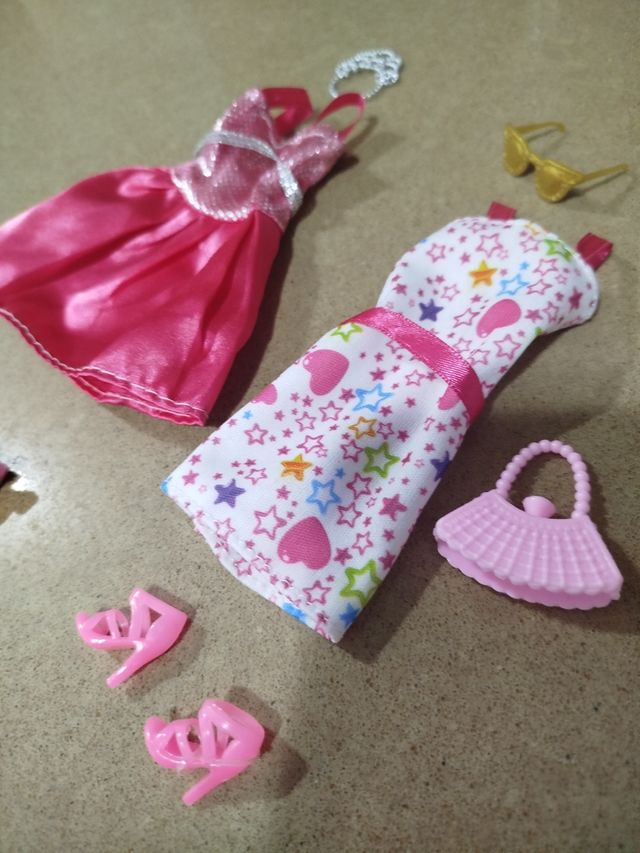 Abiti e accessori Barbie