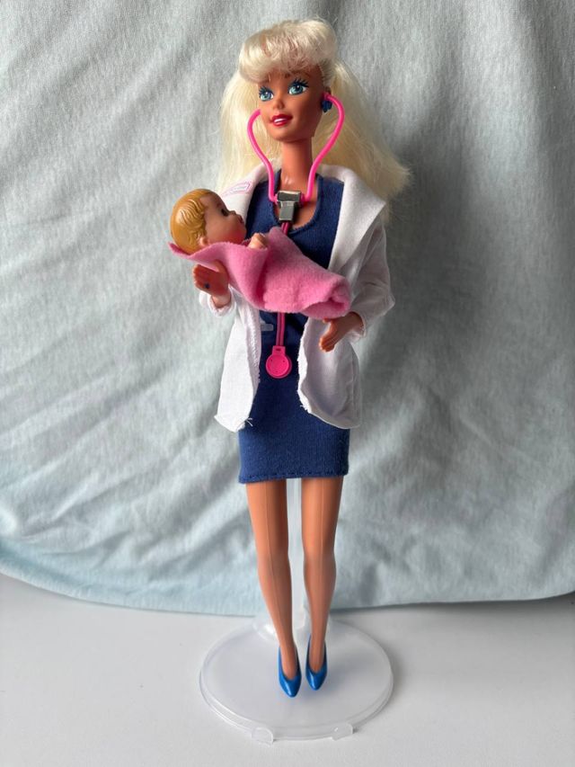 Barbie dottoressa - pediatra 1996