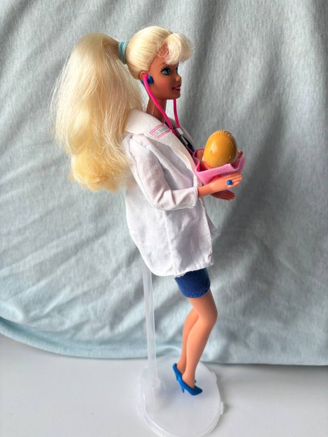 Barbie dottoressa - pediatra 1996