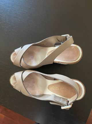 Sandalias Le Crabe Rouge gris topo.