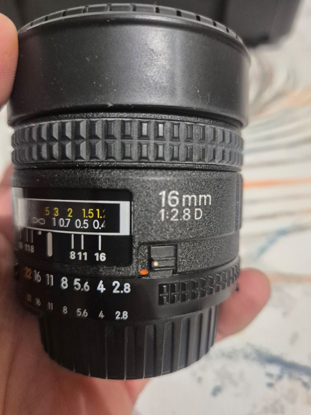 Objetivo NIKON 16mm f/2.8D FX