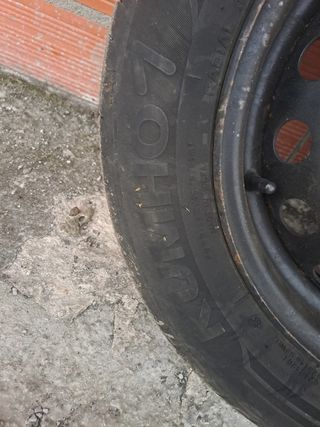 rodas con llanta