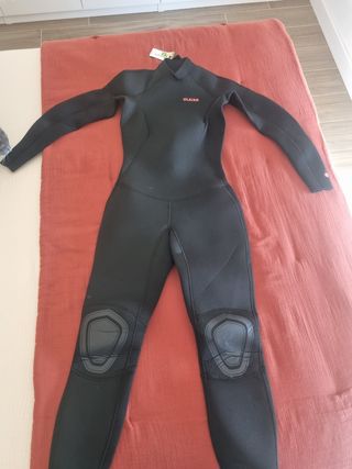 Neopreno olaian 4.3 sin estrenar.