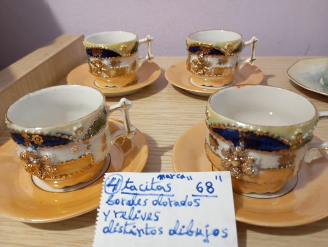 Tacitas originales porcelana antigua(de 3 clases)