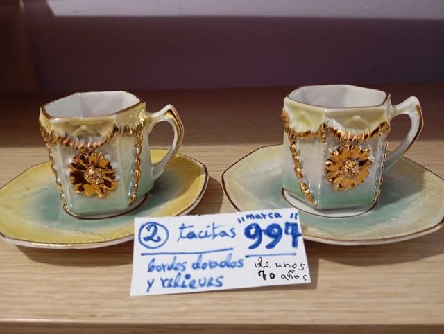 Tacitas originales porcelana antigua(de 3 clases)