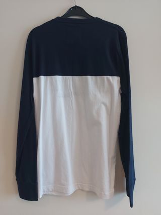 Camiseta Hollister manga larga talla XS