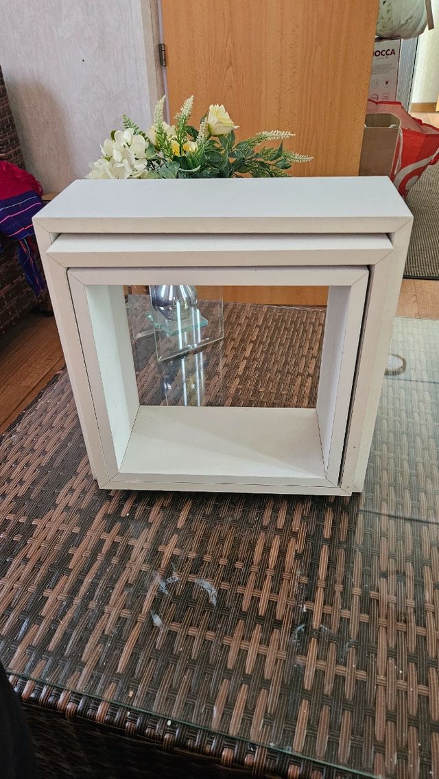 Conjunto de 3 estantes cuadrados