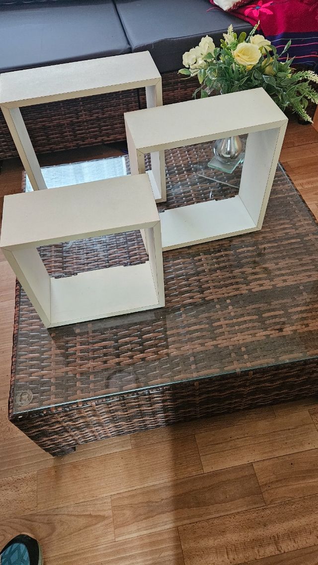 Conjunto de 3 estantes cuadrados