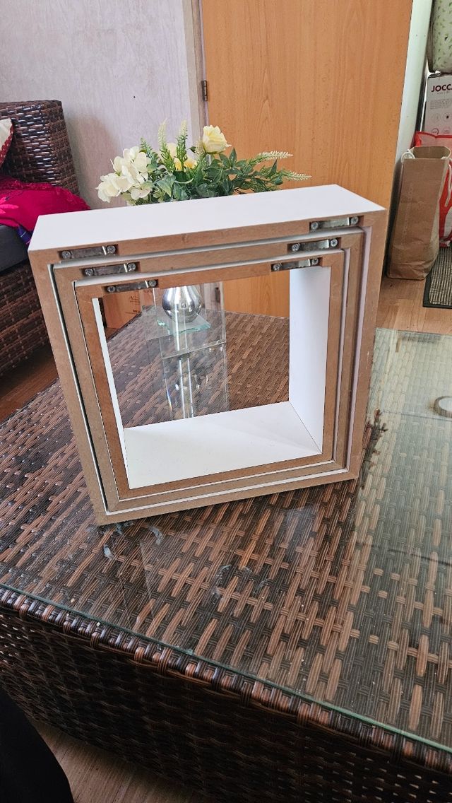 Conjunto de 3 estantes cuadrados