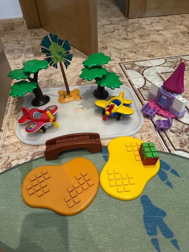 Lego Duplo Aviones y Castillo