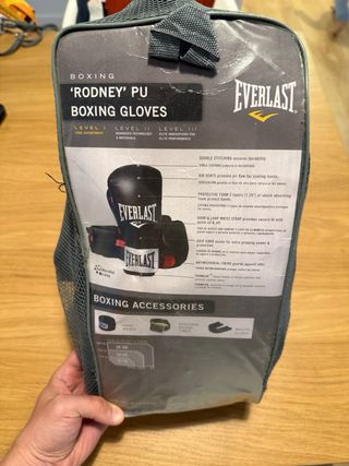 Guantes de boxeo everlast con vendas 