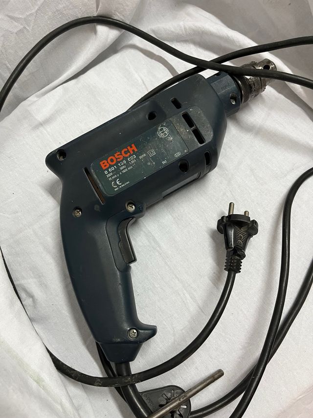 Taladro Bosch 0601139C03