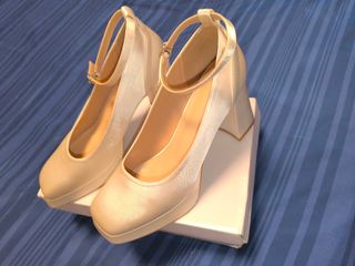 Zapatos novia raso blancos - talla 40