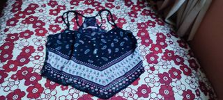 Top Bershka S - Negro/Multicolor
