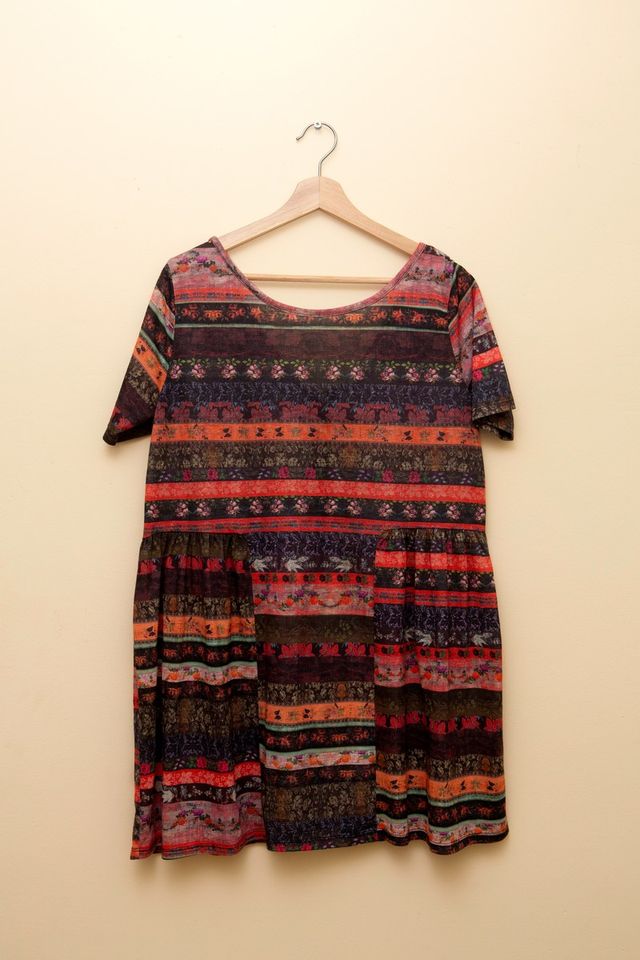 Vestido con estampado etnico de Lefties