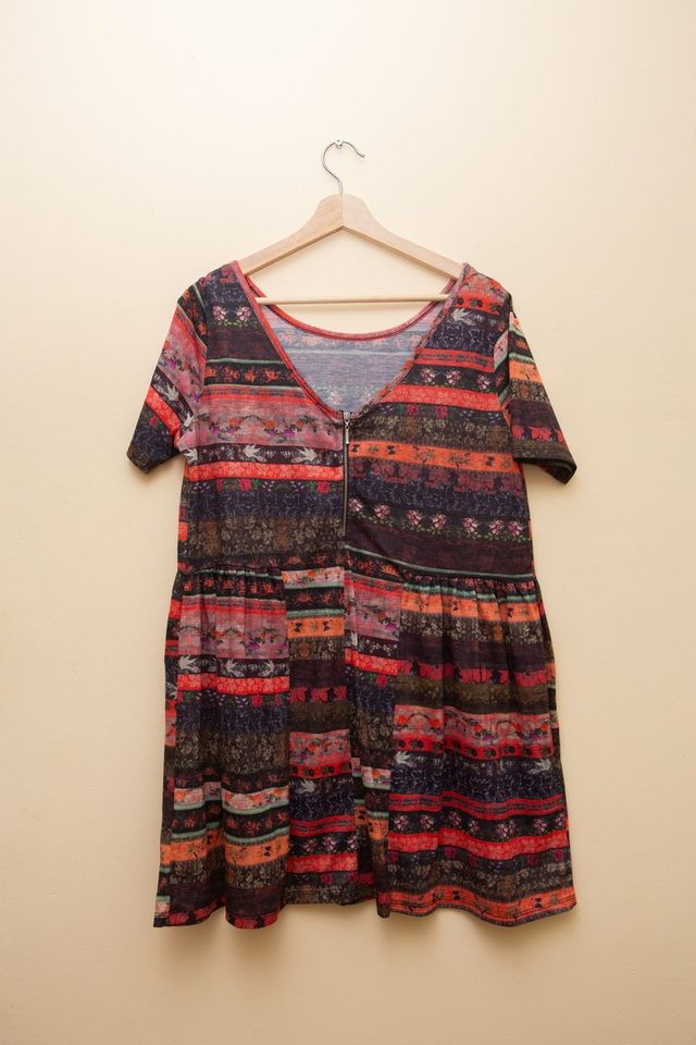 Vestido con estampado etnico de Lefties