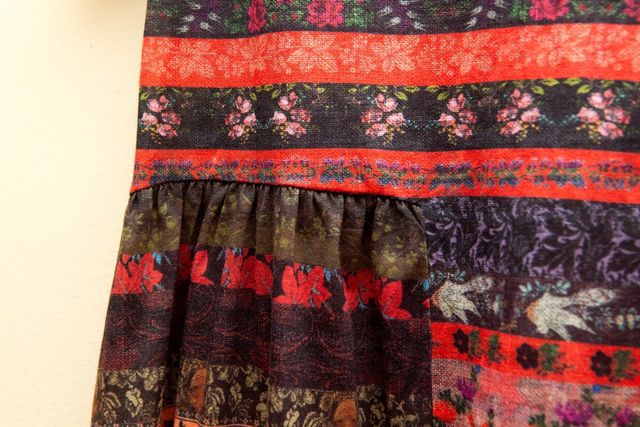 Vestido con estampado etnico de Lefties