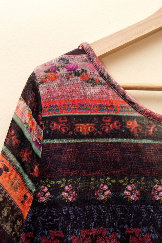 Vestido con estampado etnico de Lefties