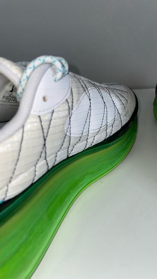 ZAPATILLAS NIKE AIR MX 720-818