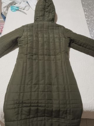 Abrigo acolchado verde oliva