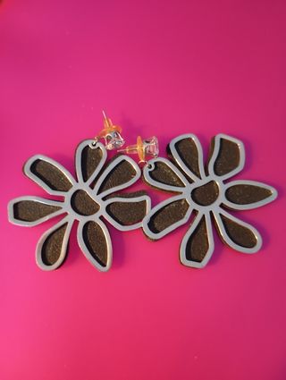 Orecchini fiori neri e argento