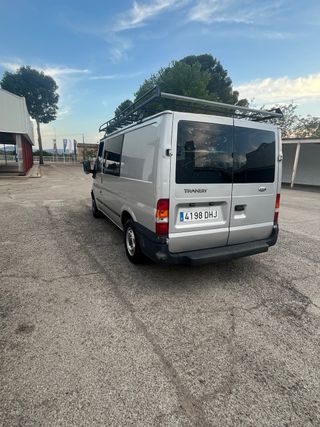 Furgoneta Ford Transit 6 plazas
