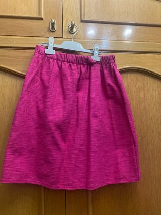 Conjunto falda y blazer rosa talla 46