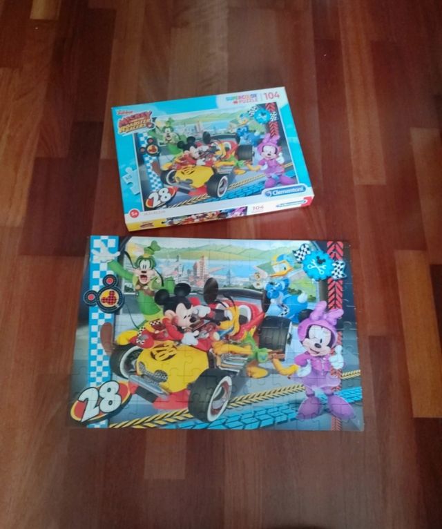 2 Puzzles  104 piezas