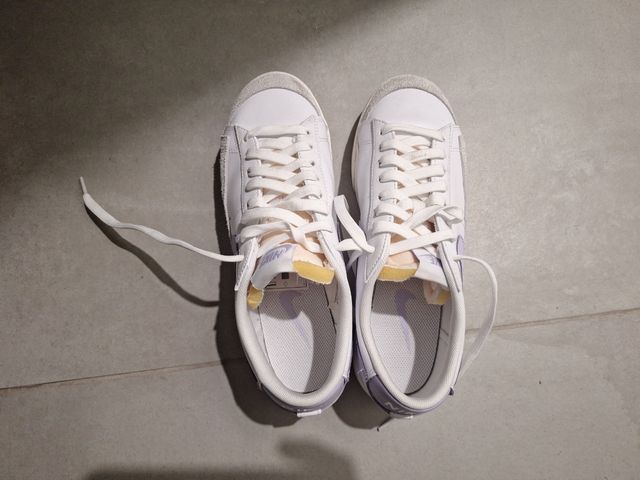 Nike Blazer Mid '77 - Bianche e Viola -