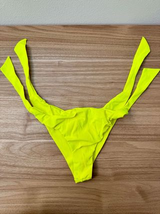 Costume giallo fluo