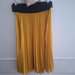 Falda plisada Zara