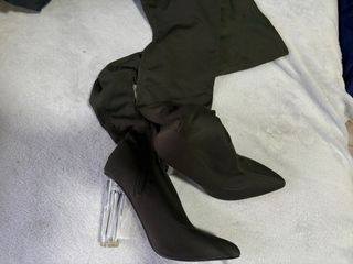 Botas altas - verde oliva - Tacón transparente