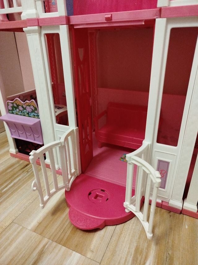 Mansión Barbie 2 pisos