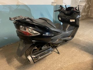 3 Suzuki Burgman 400