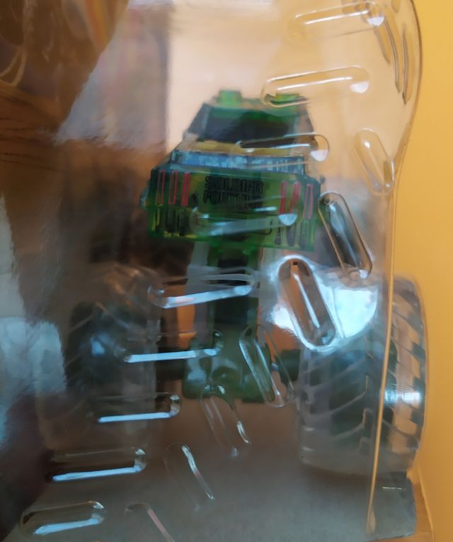 Monster Jam CHASE Soldier Fortune Ghost Crew