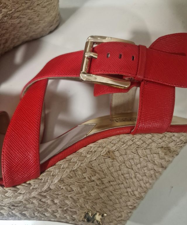 Cuñas rojas Michael Kors