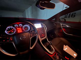Opel Astra GTC 2.0