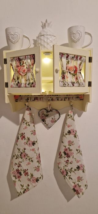 Vetrinetta shabby chic in legno