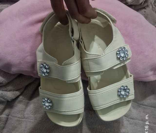 Sandalias Zara Niña con Pedreria
