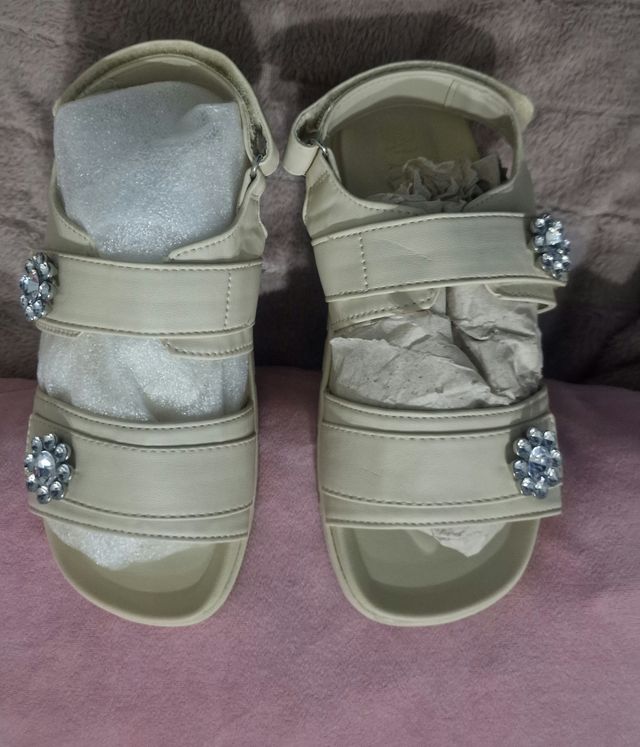 Sandalias Zara Niña con Pedreria