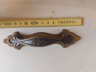 Maniglia antica in ottone