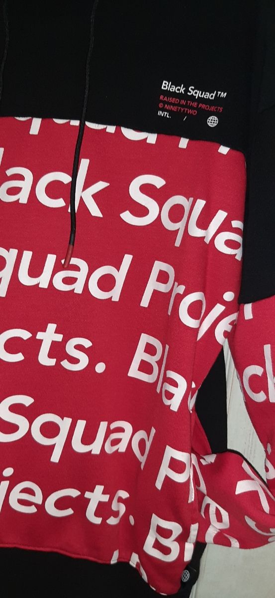 Sudadera Black Squad roja y negra