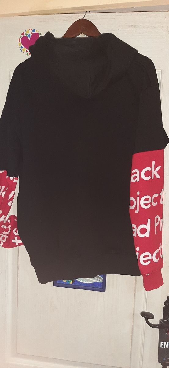 Sudadera Black Squad roja y negra