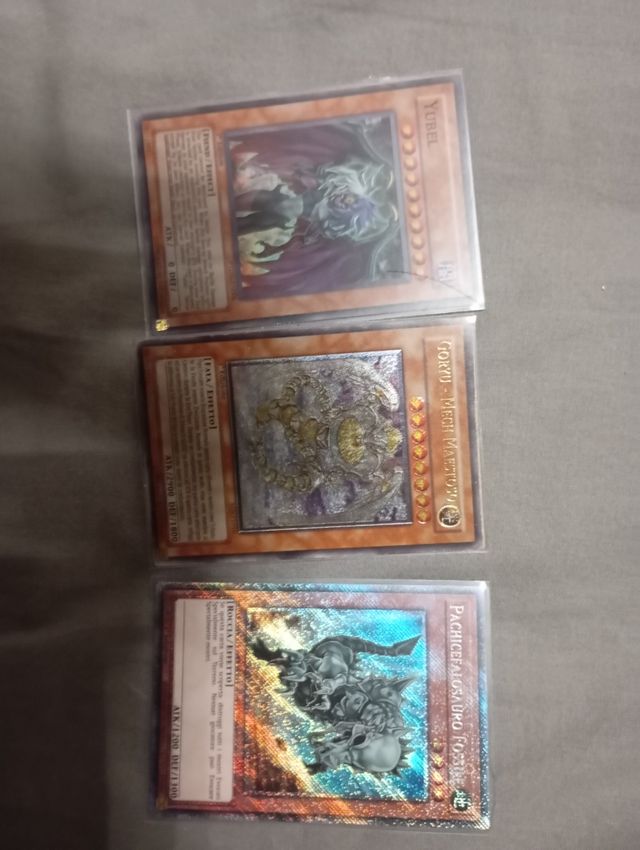 Lotto 103 carte yugioh 100+3 casuali in foto