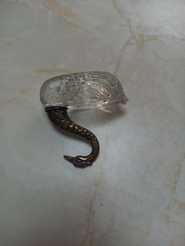 Salero cisne antiguo