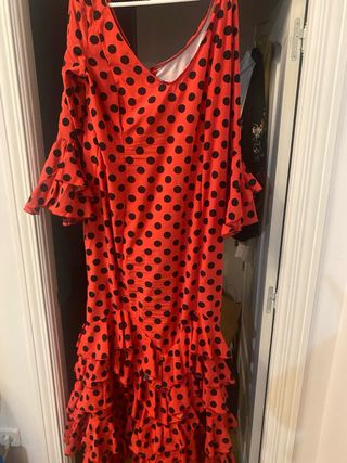 Traje Flamenca  lunares rojo