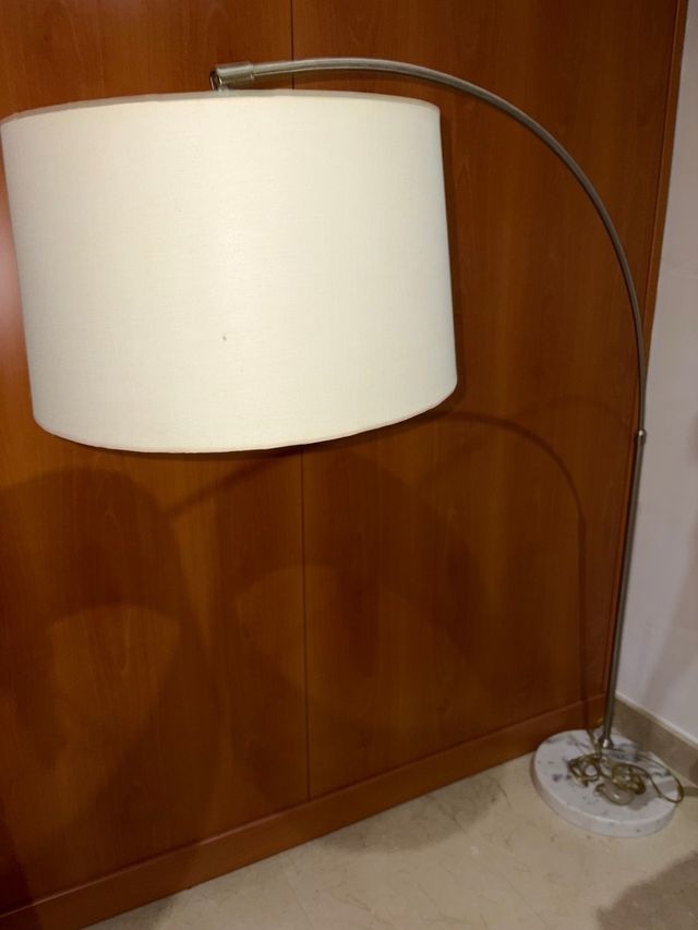 Lámpara con pie de Mármol