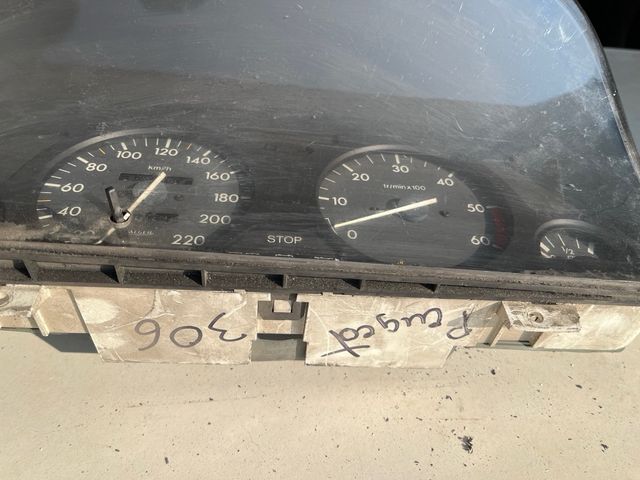Velocímetro Peugeot 306